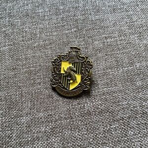 Warner Bros. Hufflepuff Crest Pin - Yellow and Gold